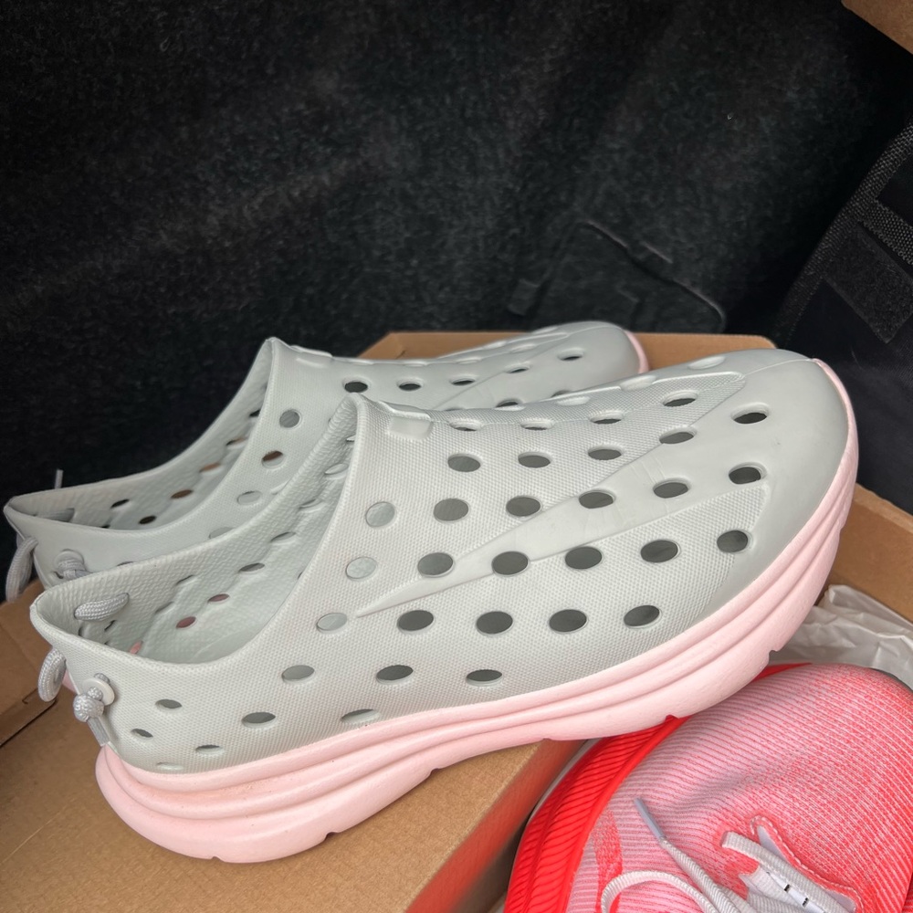 Kane Footwear
